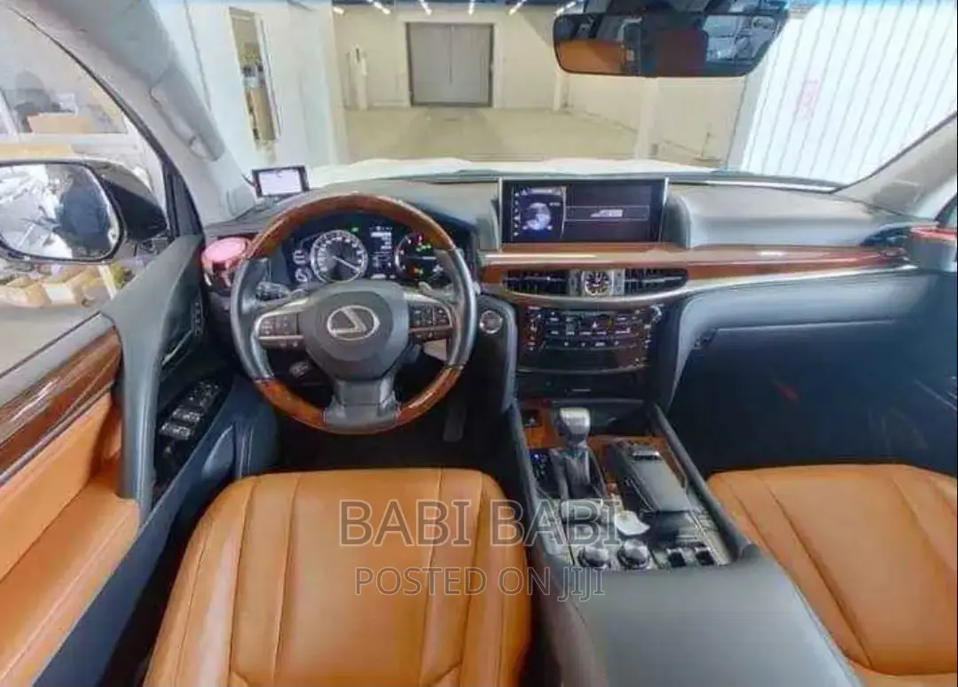Lexus LX 2019 White