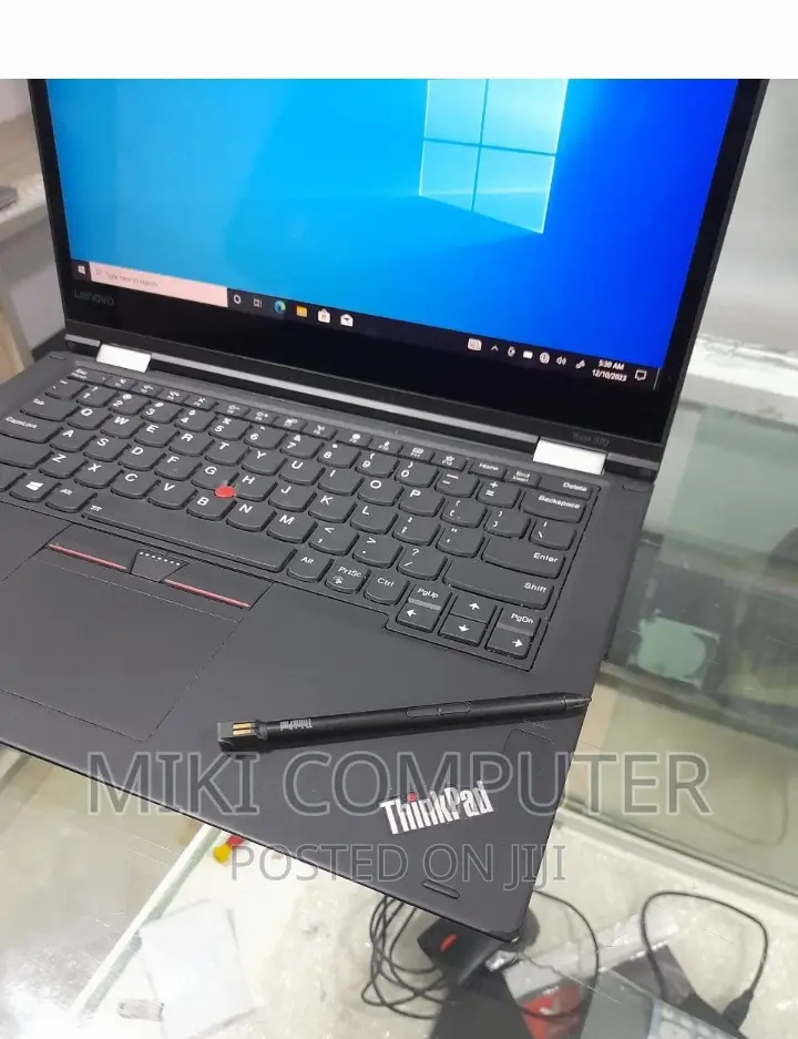 New Laptop Lenovo ThinkPad Yoga 370 8GB Intel Core I5 SSD 512GB