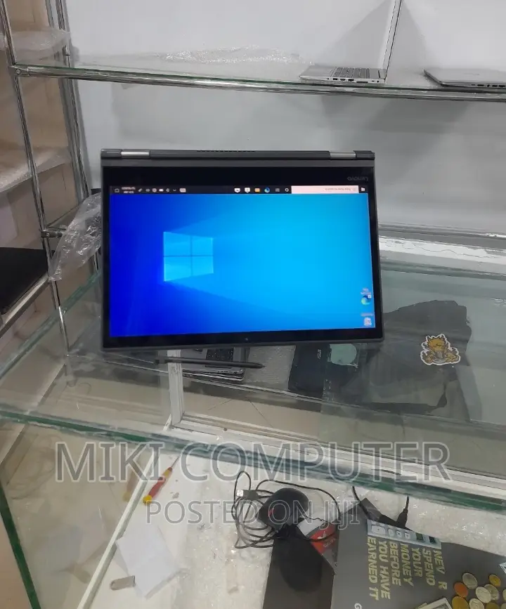 New Laptop Lenovo ThinkPad Yoga 370 8GB Intel Core I5 SSD 512GB