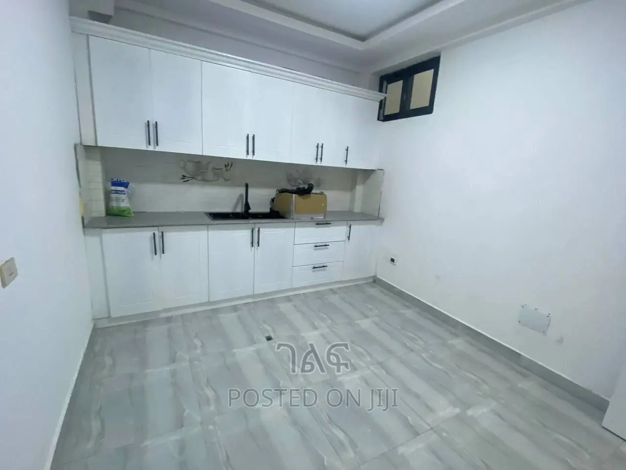 3bdrm Apartment in የግል, Nifas Silk-Lafto for sale