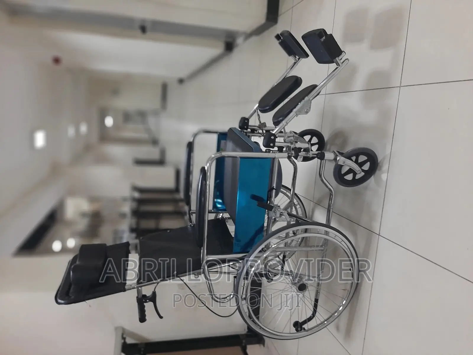 #Wheelchair ፖፖ ያላቸውና እግራቸውን በተፈልገው ቦታ ላይ አደርጎ መጠቀም የሚያስቺል