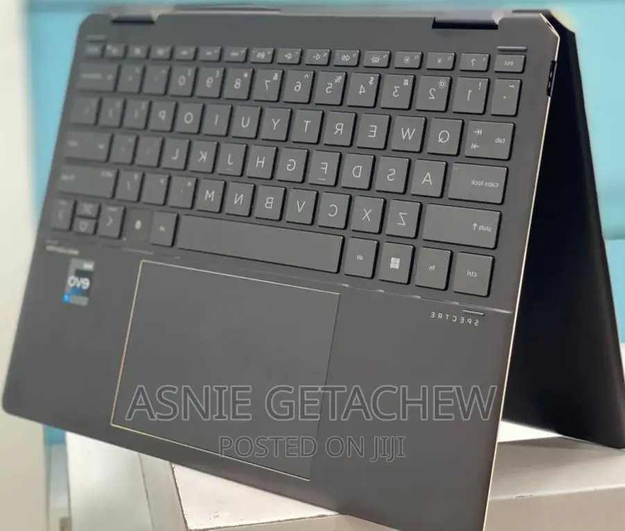 New Laptop HP Spectre 16GB Intel Core I7 SSD 1T