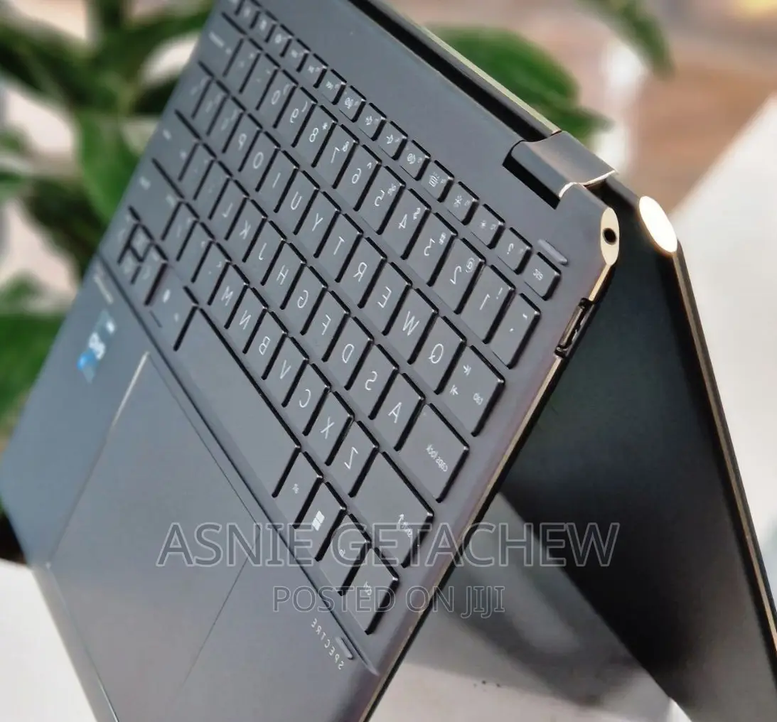 New Laptop HP Spectre 16GB Intel Core I7 SSD 1T