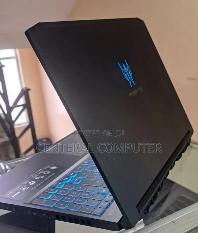 New Laptop Acer Predator 17 X 16GB Intel Core I7 SSD 512GB