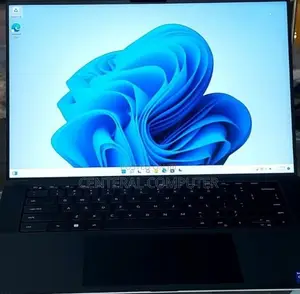 New Laptop Dell XPS 15 (9550) 16GB Intel Core I7 SSD 512GB