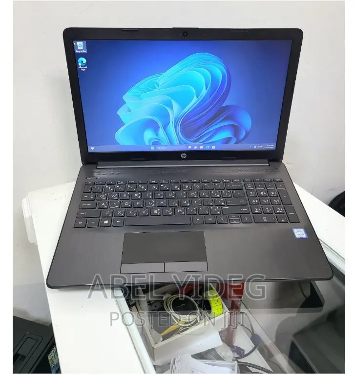 New Laptop HP Stream Notebook 8GB Intel Core I3 HDD 1T