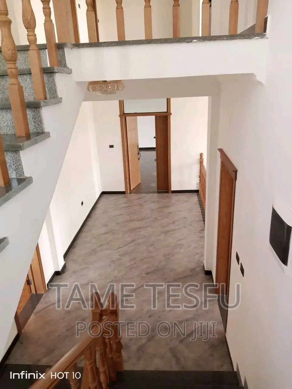 Furnished 10bdrm House in Hayat, Yeka for sale