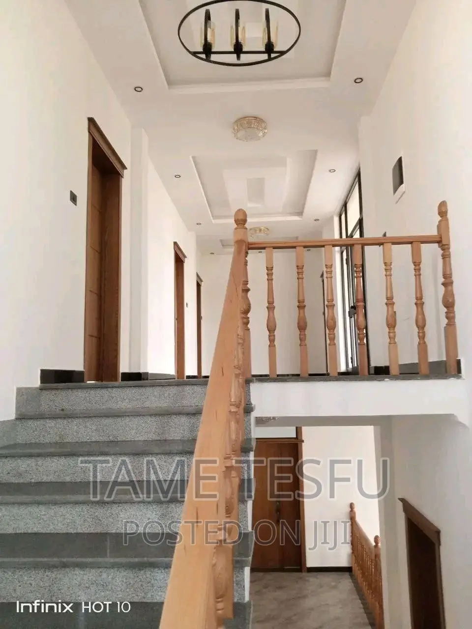 Furnished 10bdrm House in Hayat, Yeka for sale