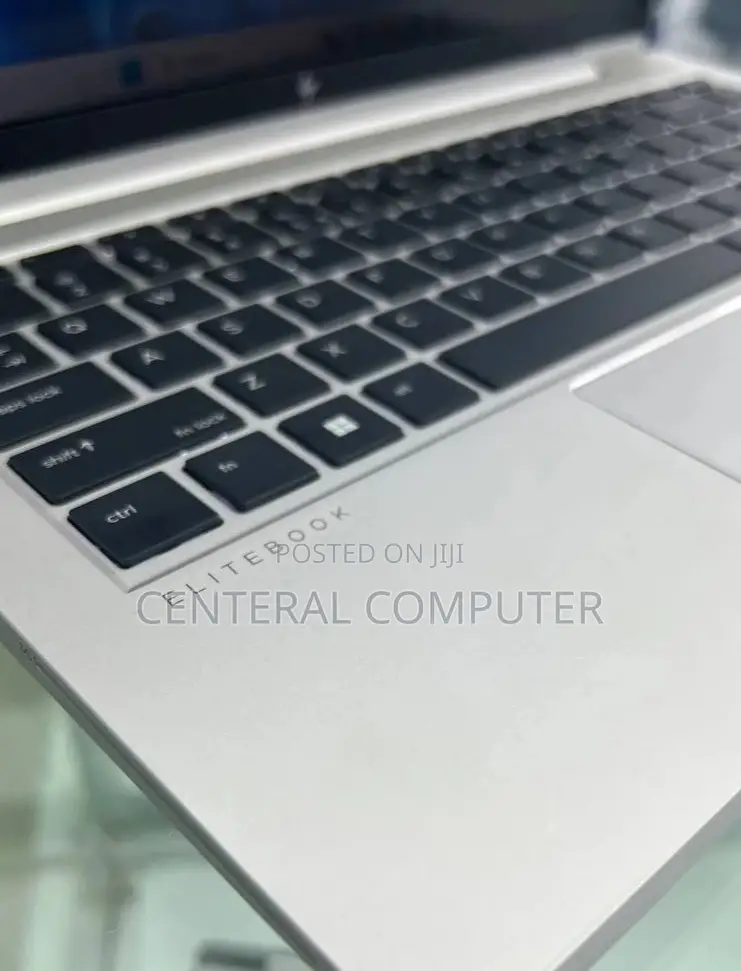 New Laptop HP ProBook 440 G8 16GB Intel Core I7 SSD 512GB