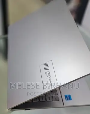 New Laptop Asus Vivobook E200HA 8GB Intel Core I3 SSD 512GB