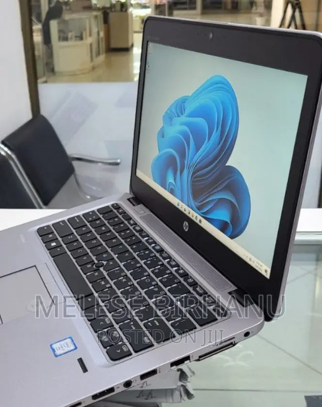 New Laptop HP EliteBook 820 G3 8GB Intel Core I7 SSD 512GB