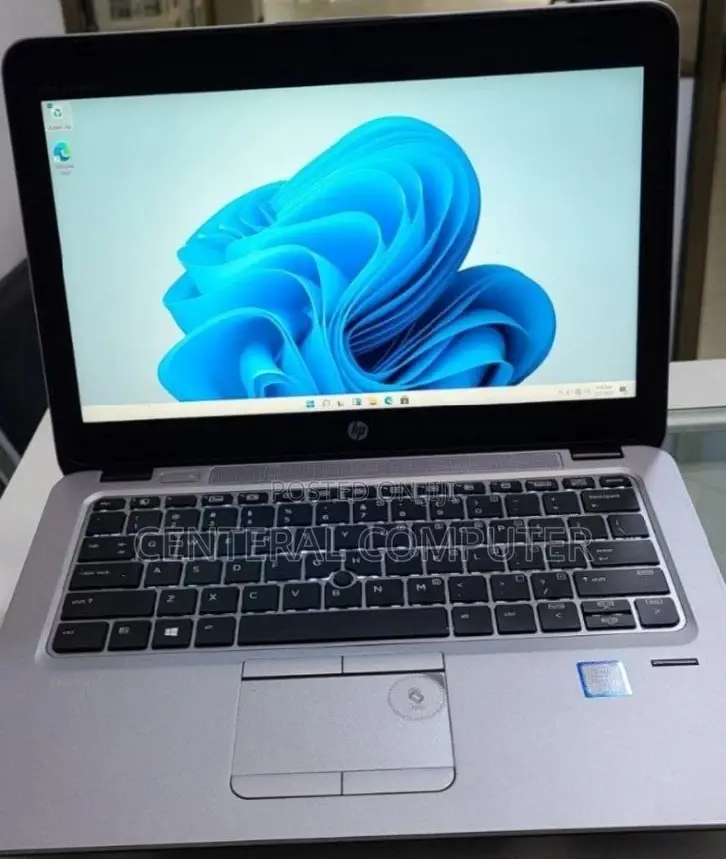 New Laptop HP 252 G3 8GB Intel Core I7 SSD 512GB