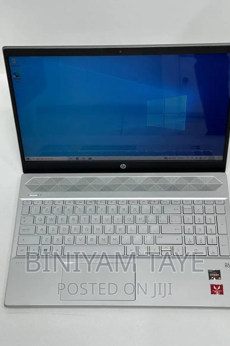 New Laptop HP Pavilion 15 8GB AMD Ryzen 5 HDD+SSD 128GB