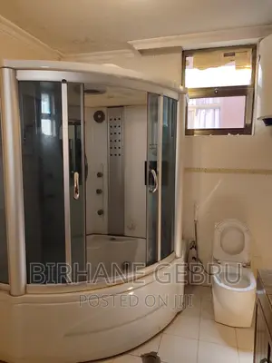 5bdrm House in House, Bole for rent