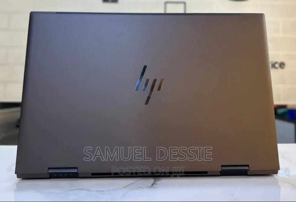 New Laptop HP Envy X360 8GB AMD Ryzen 5 SSD 512GB