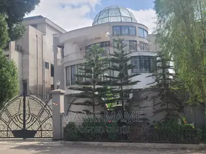 8bdrm House in Addis Abeba, Bole for sale