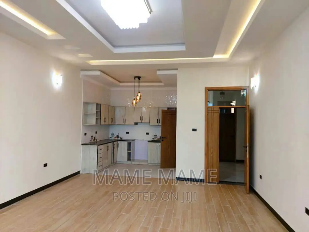 5bdrm Villa in Addis Abeba, Bole for sale