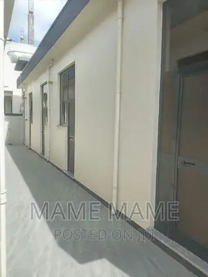 5bdrm Villa in Addis Abeba, Bole for sale