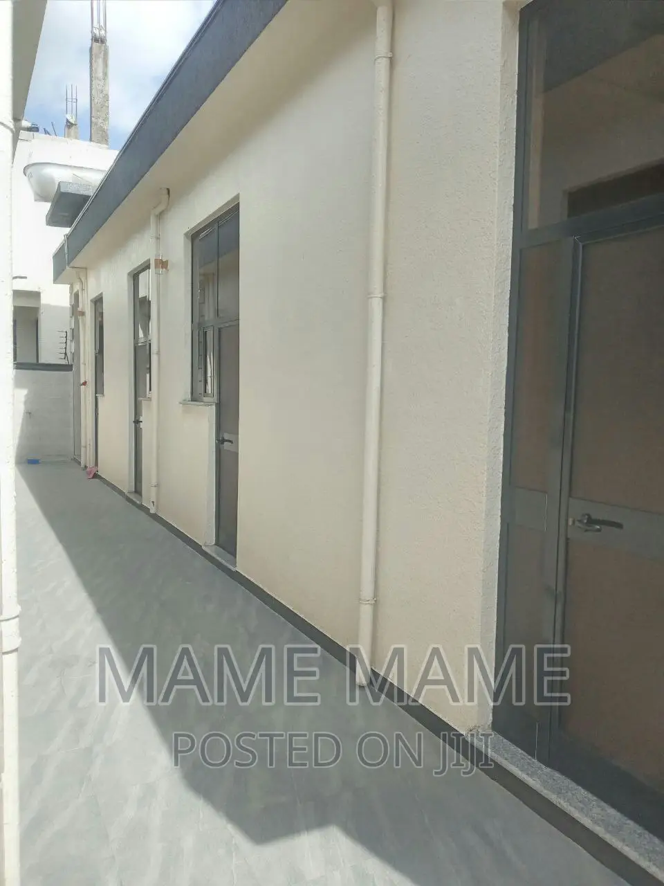 5bdrm Villa in Addis Abeba, Bole for sale