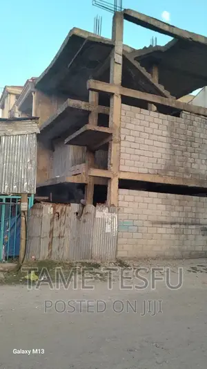 Furnished 6bdrm House in Hayat, Yeka for sale
