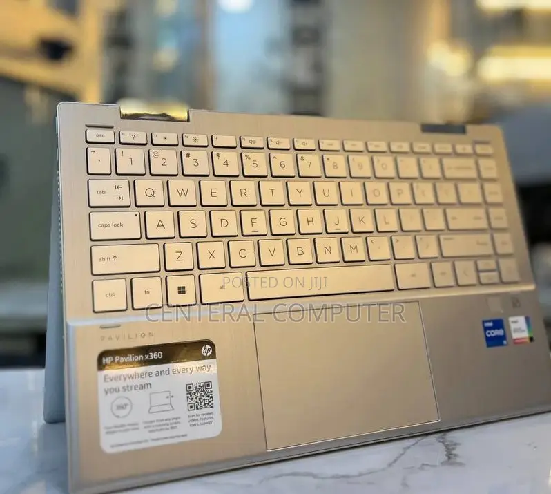 New Laptop HP Pavilion DM3Z 8GB Intel Core I5 SSD 512GB