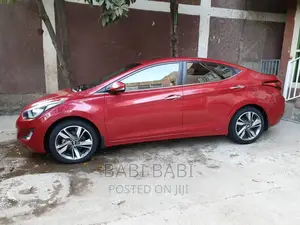 Hyundai Avante 2014 Red