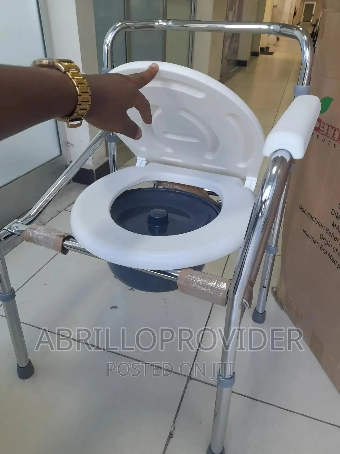 Shower Chair%Commode Chair~Folding Chair°Commode Chair