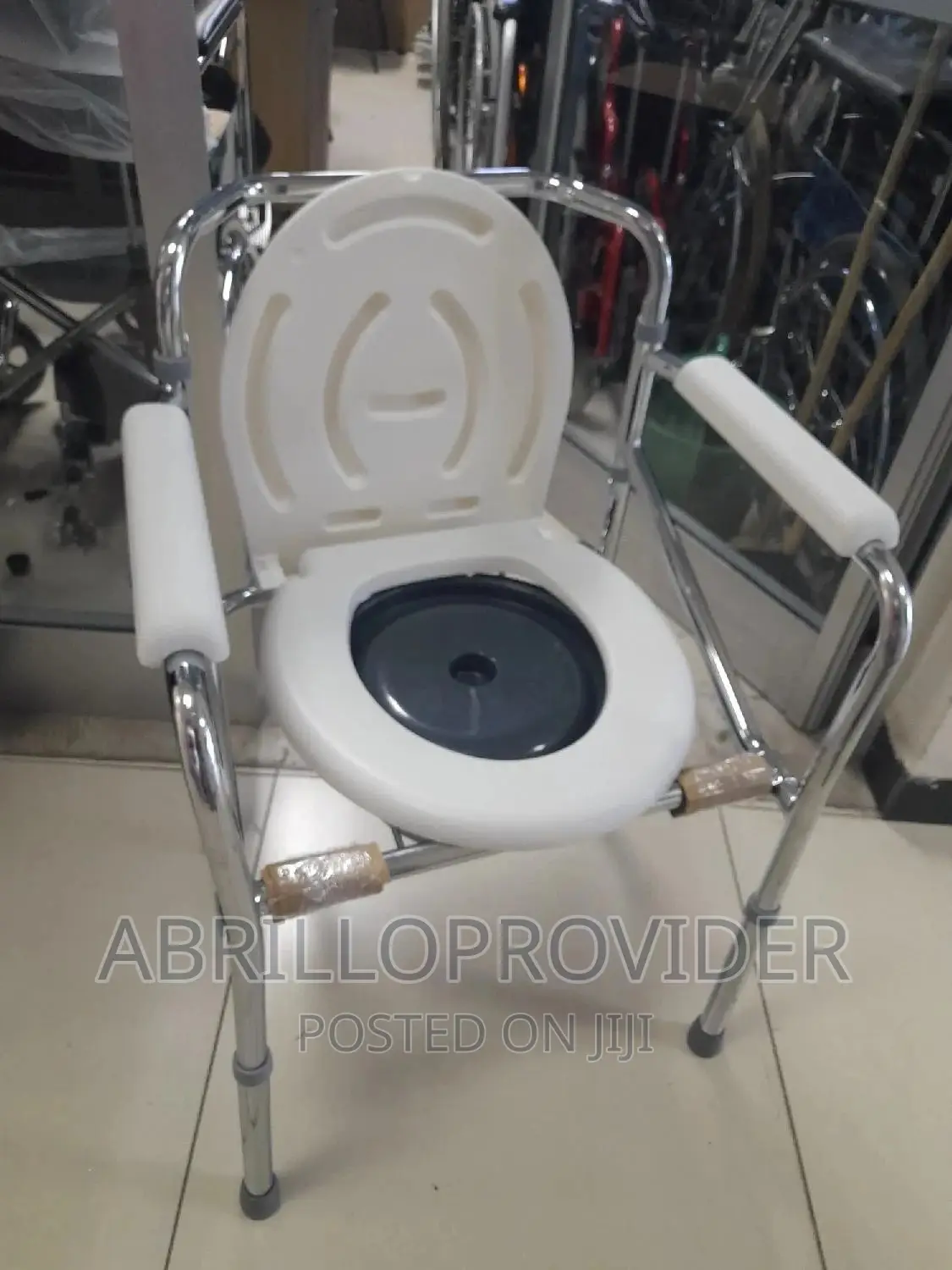ለህሙማን መርጃ የሚሆኑcommode Chair~Toilet 'Chair-Elderly Seat Chair