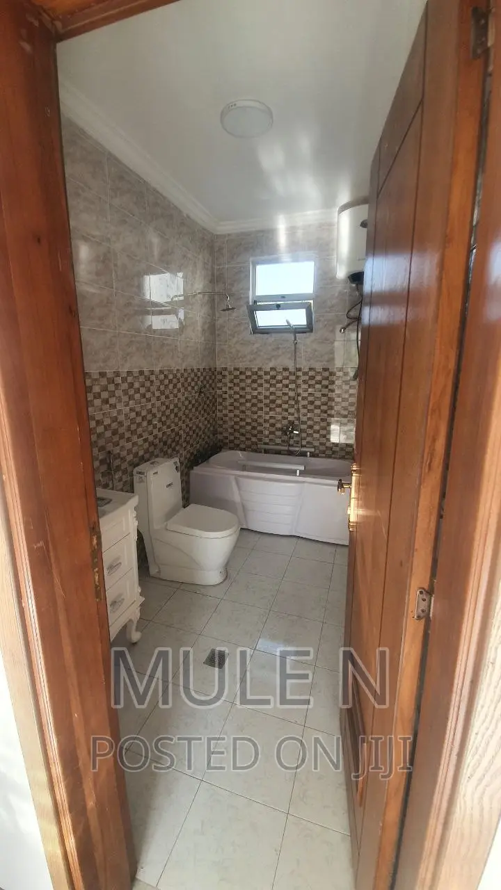 Furnished 7bdrm Villa in Ccd Tafo, Yeka for sale