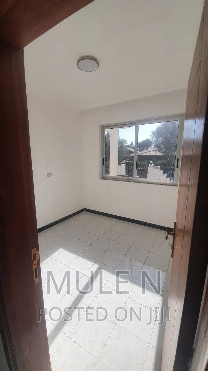Furnished 7bdrm Villa in Ccd Tafo, Yeka for sale