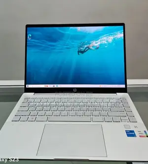New Laptop HP 14-Dq1088wm 16GB Intel Core I7 SSD 512GB