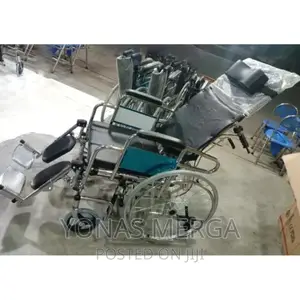 Wheelchair Head Rest Has Detachable Pillow for User Comfort