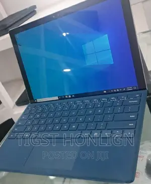 New Laptop Microsoft Surface 8GB Intel Core I5 SSD 256GB