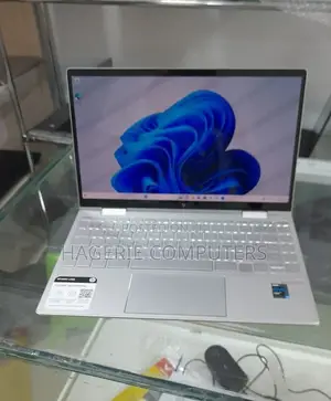 New Laptop HP Envy X360 8GB Intel Core I7 SSD 512GB