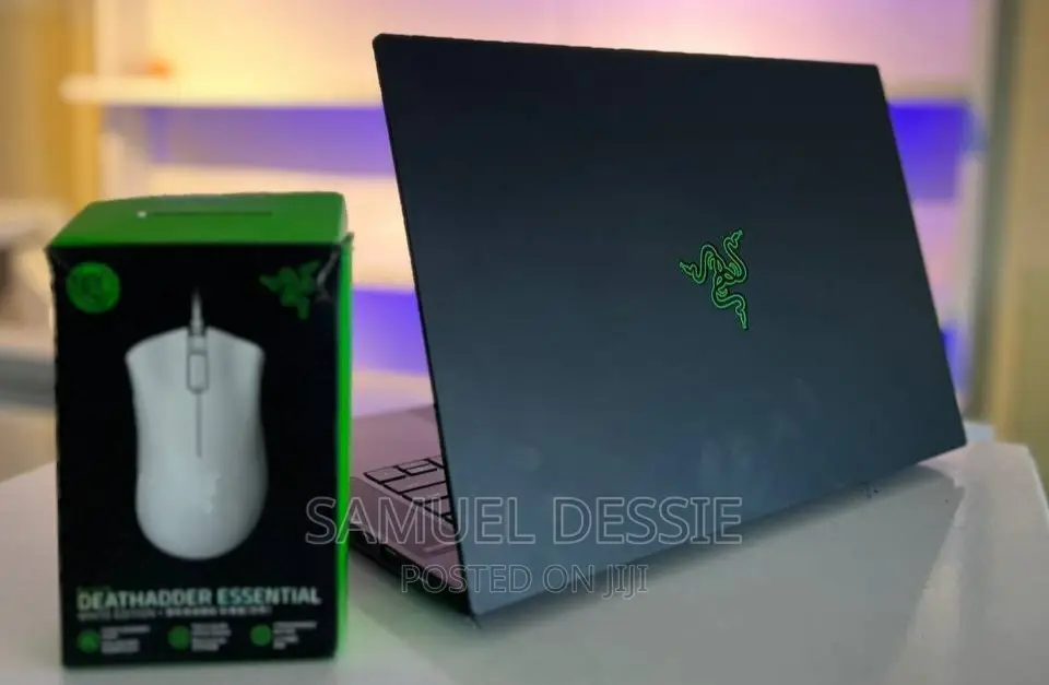 New Laptop Razer Blade 32GB Intel Core I7 SSD 512GB