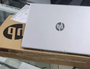 New Laptop HP Stream Notebook 4GB AMD Ryzen 3 HDD 256GB