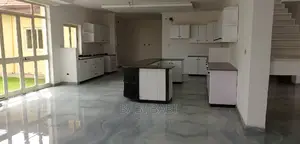 6bdrm House in Ccd Compound, Yeka for sale