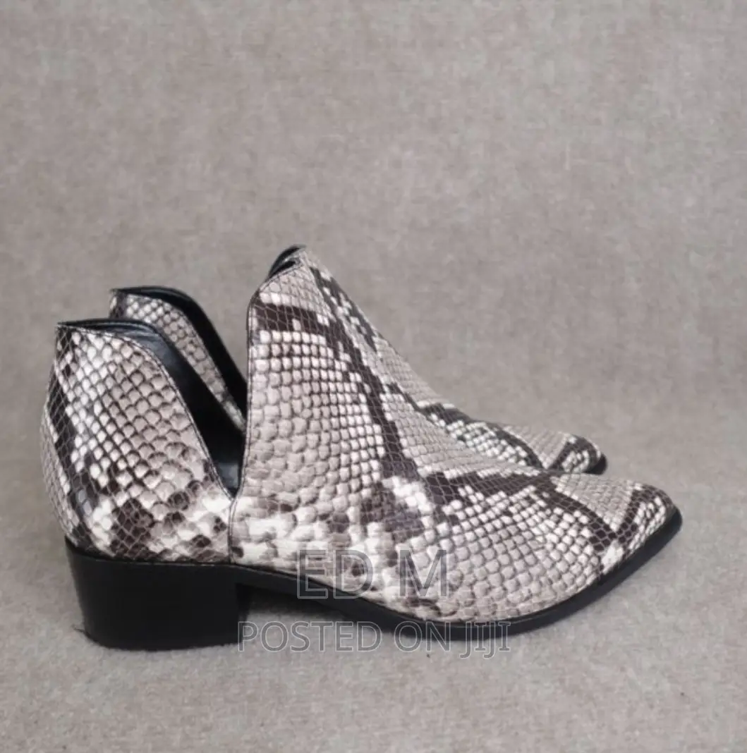 Marc Fisher Boots