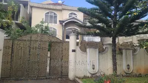 8bdrm Apartment in Addis Abeba, Bole for sale