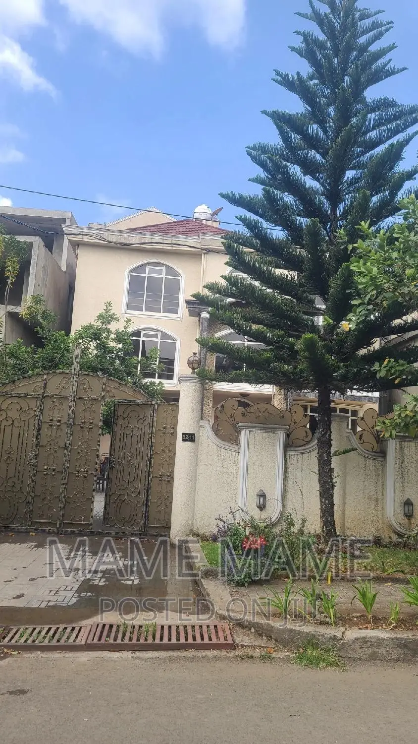 8bdrm Apartment in Addis Abeba, Bole for sale