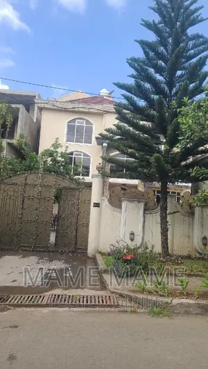 8bdrm Apartment in Addis Abeba, Bole for sale