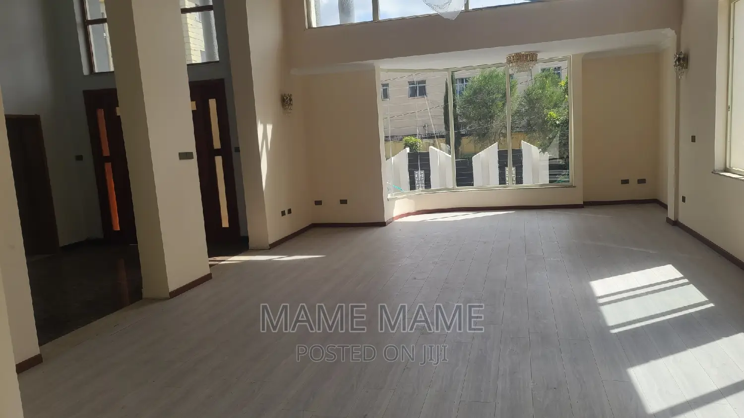 12bdrm House in Addis Abeba, Bole for rent