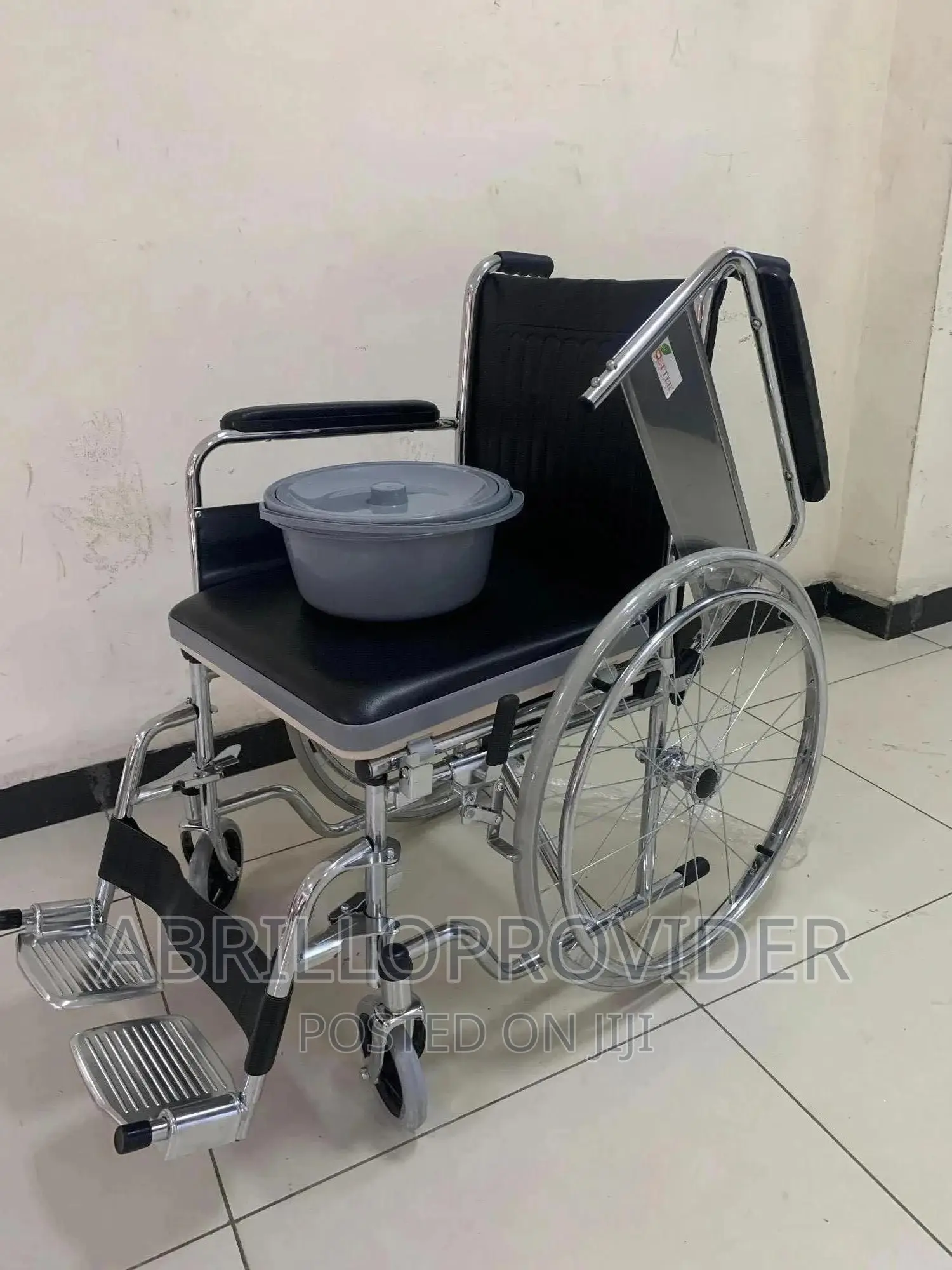 Comfortable Safe Commode Wheelchair~Wheelchair~Wheelchai