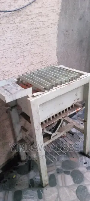 Candle Making Machine/ ሻማ ማምረቻ ማሽን