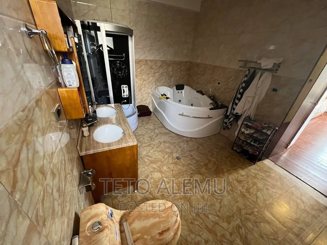 5bdrm House in House For Sale, Bole for sale