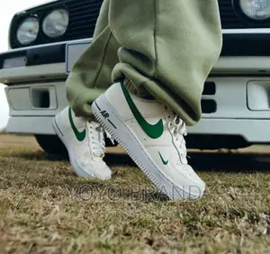 Nike Air Force 1