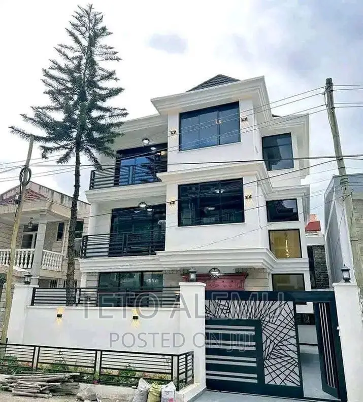 5bdrm House in Bole for sale