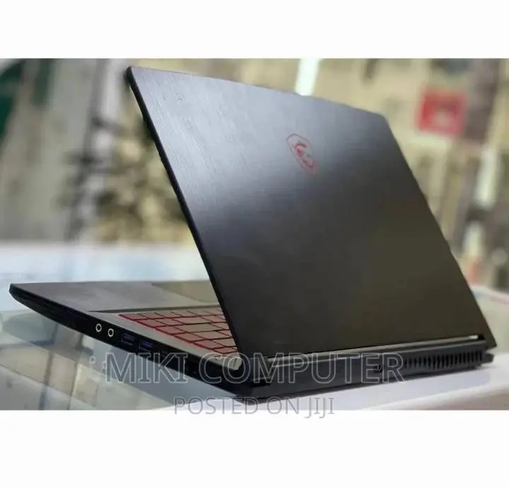 New Laptop MSI GF63 8GB Intel Core i5 SSD 512GB