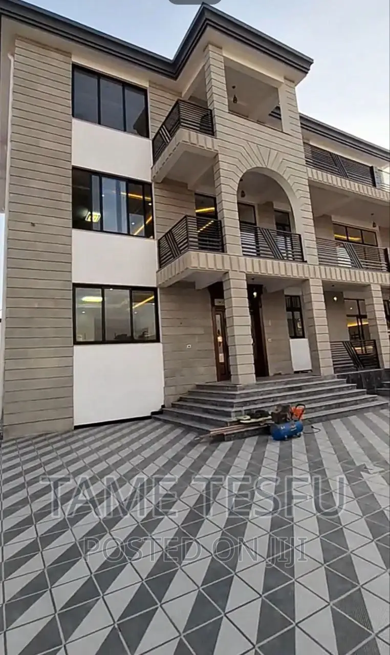 Furnished 10bdrm House in Hayat, Bole for sale