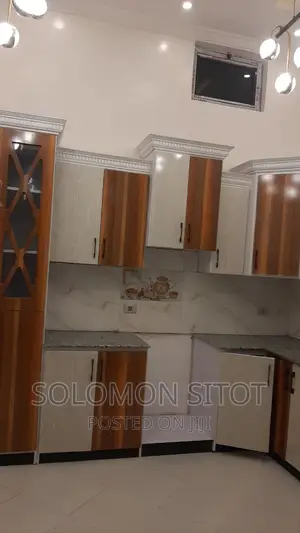 5bdrm Villa in Beautiful House, Yeka for sale